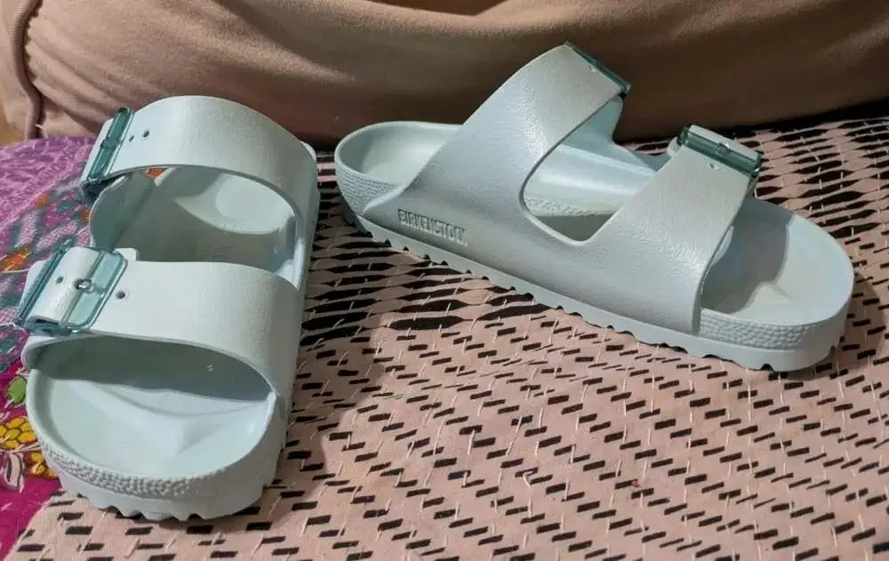 Birkenstock Arizona EVA Stealth Buckle Sandals Surf Green Women’s Size 7 EU 38